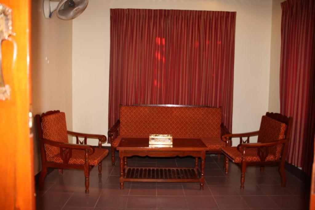 Hotel Chhne Chulsa Sihanoukville Pokoj fotografie